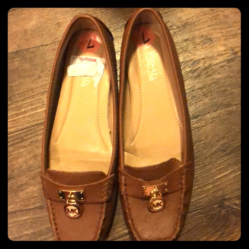Michael Kors flats